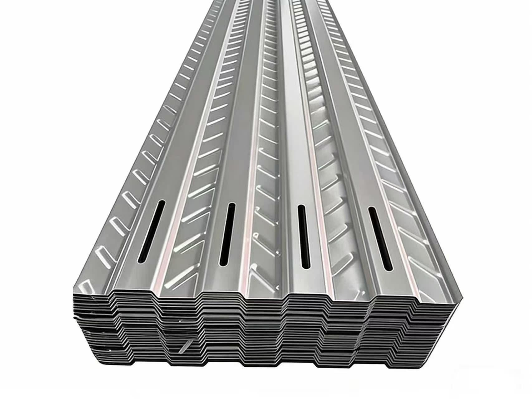 Gewöhnlicher Solarlaufsteg aus Edelstahl-Riffelblech für Solarmodulmontagen